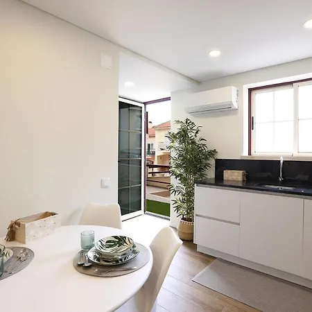 Apartamento T0- Sea View By Nazpina *