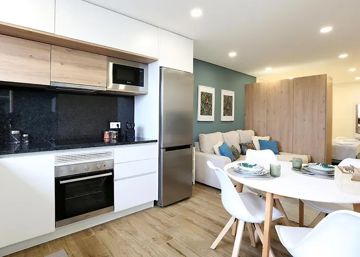 T0- Sea View By Nazpina * Nazaré