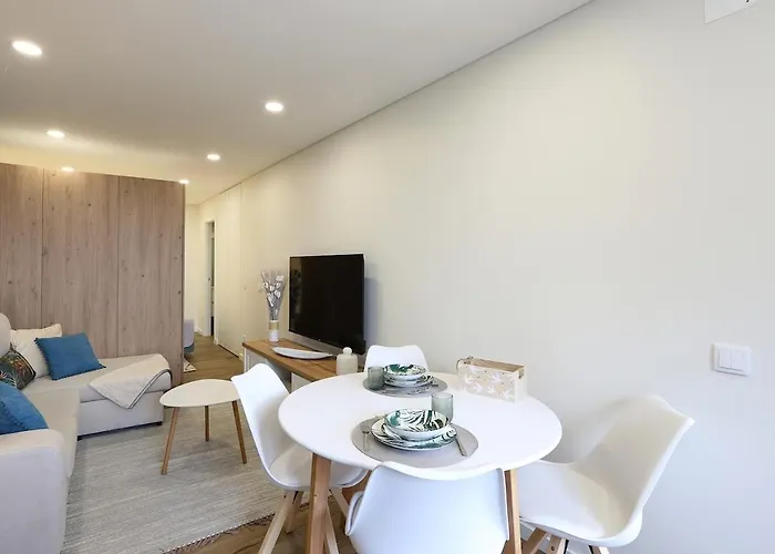 T0- Sea View By Nazpina Apartman